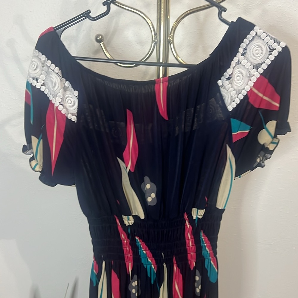 Colorful Summer dress with mesh white trim - Picture 4 of 6